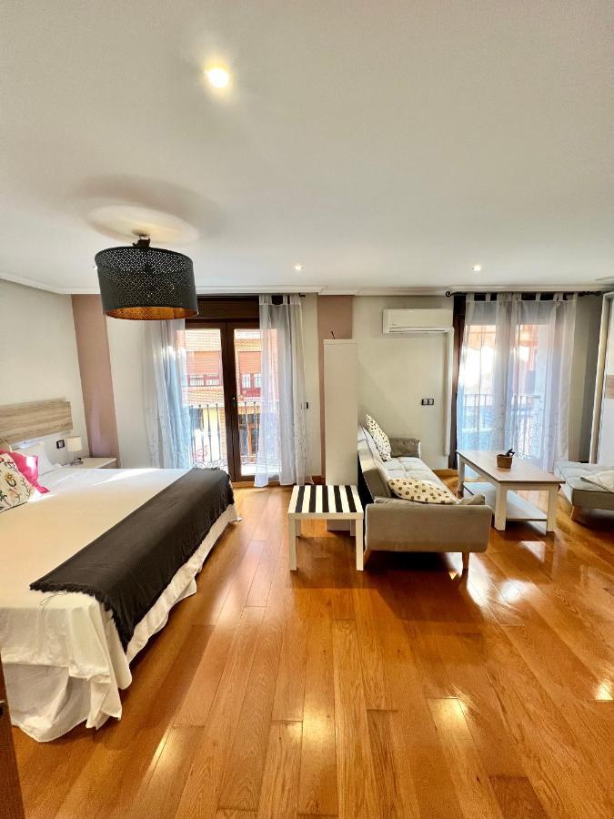 Apartamentos San Antonio Аранда-де-Дуэро Экстерьер фото